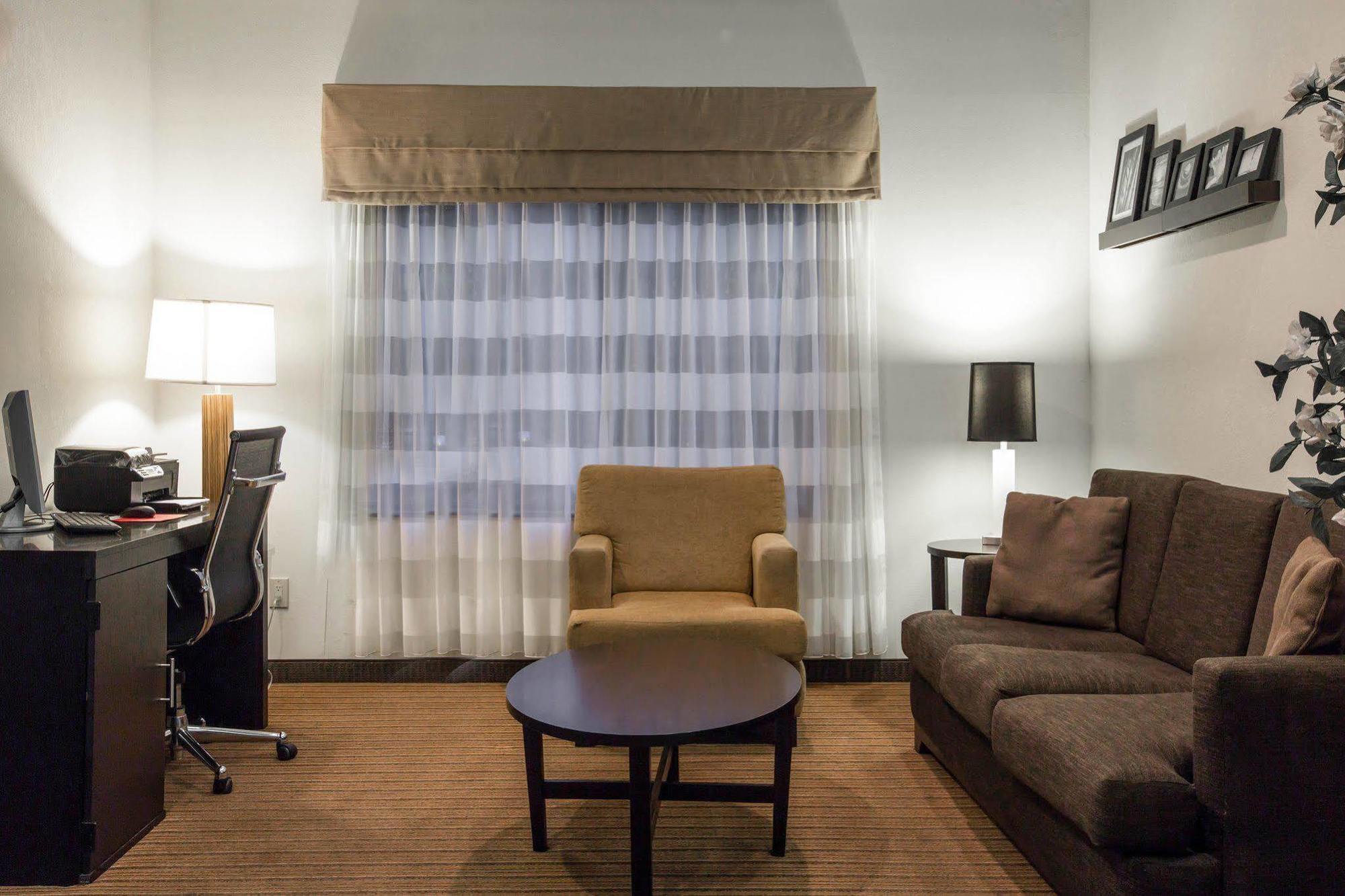 Rodeway Inn Austell Zewnętrze zdjęcie